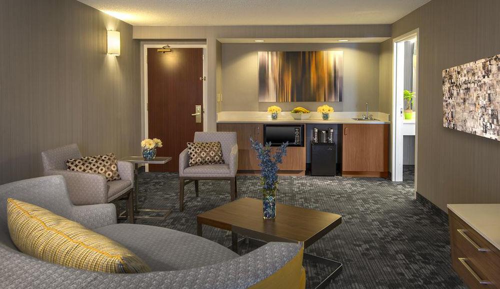 Courtyard By Marriott Cleveland Westlake Exteriör bild