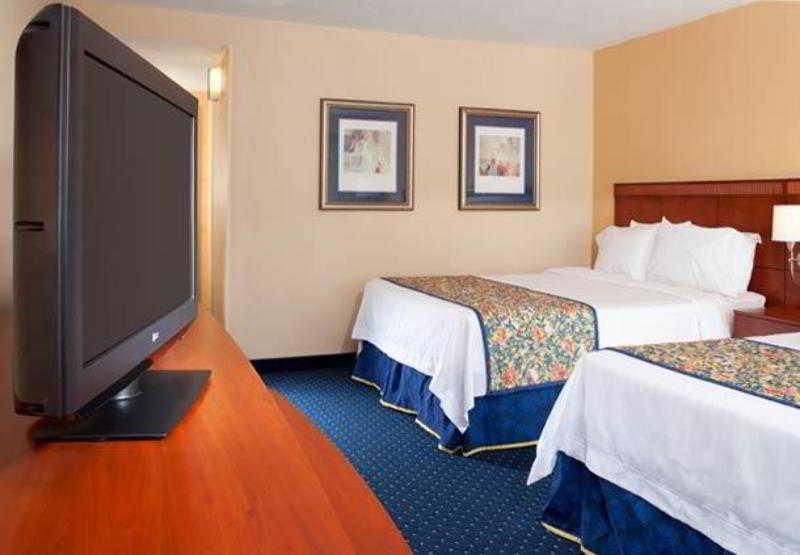 Courtyard By Marriott Cleveland Westlake Exteriör bild