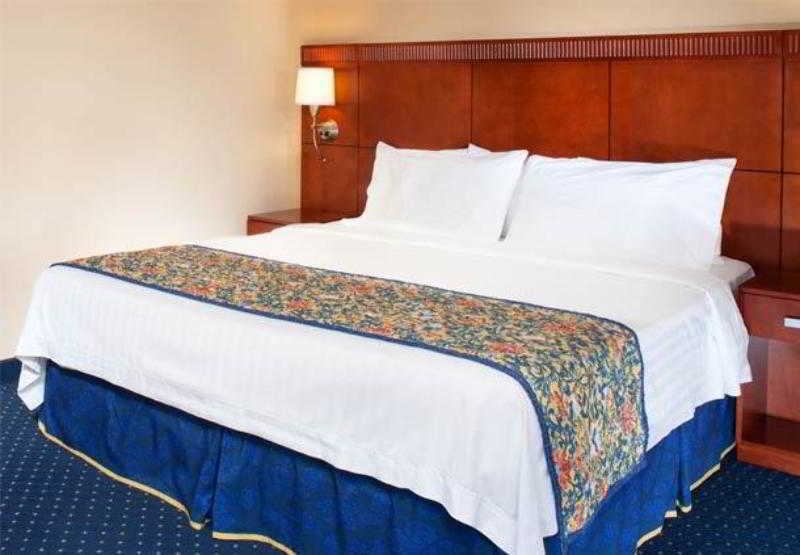Courtyard By Marriott Cleveland Westlake Exteriör bild